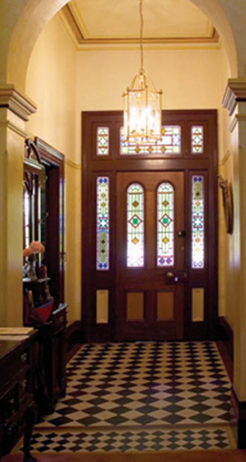 Cotehele-The Magistrates House - Orange - Lobby