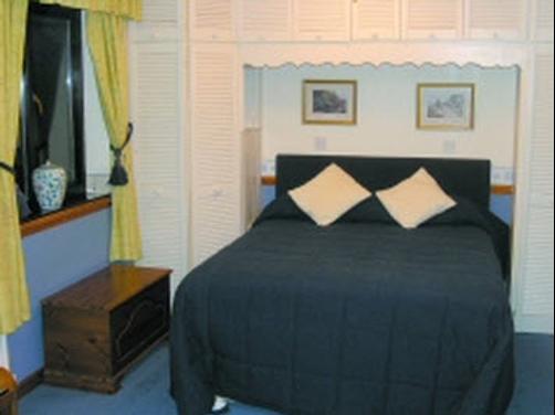 Treetops Guesthouse - Moreton-in-Marsh - Bedroom