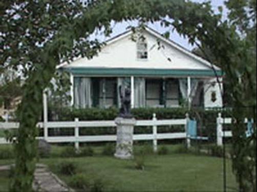 Bogarts Casa Blanca - Navasota - Building