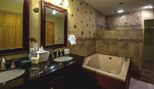Inn on Mill Creek - Ridgecrest - Bathroom