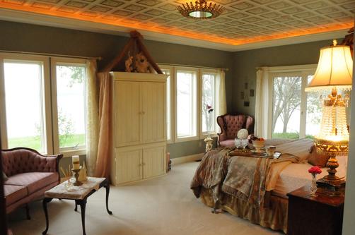 Blue Heron Guest House - Winona Lake - Bedroom