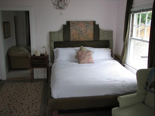 3 Royal Waterfront Suites - Warwick - Bedroom