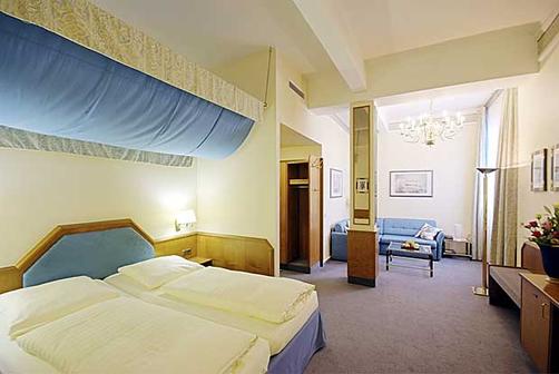 Hotel Viktoria - Cologne - Bedroom