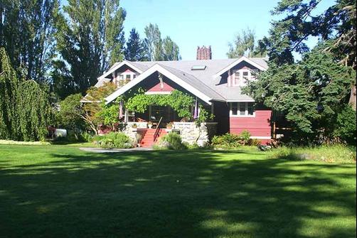 Kangaroo House B&B on Orcas Island - Eastsound - Building