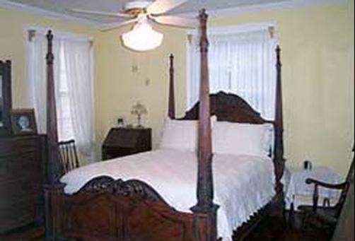 Grand Bayou Noir - Houma - Bed