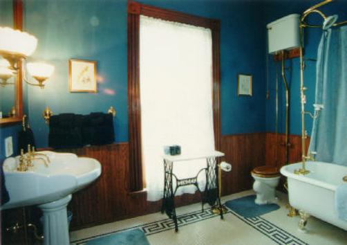 Ruddick-Nugent House - Columbus - Bathroom