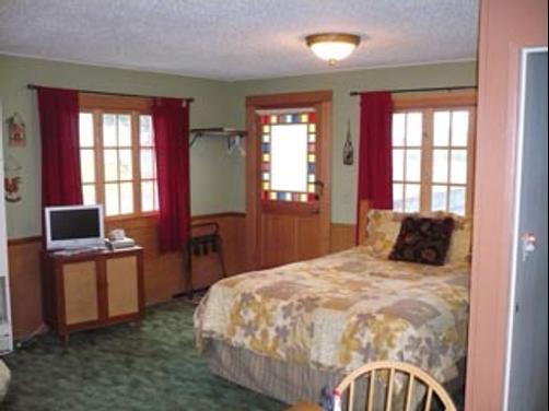 Whistling Winds Motel - Lincoln City - Bedroom