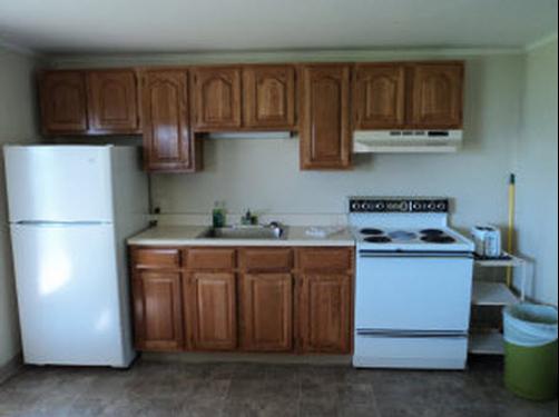 Silver Sands Motel - Gilford - Kitchen