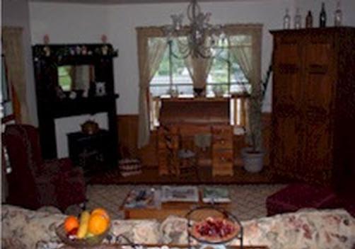 The Perry House Bed & Breakfast - Banner Elk - Living room