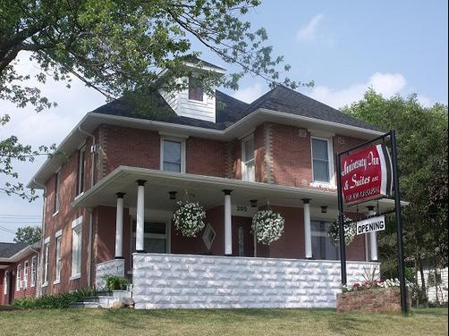 Anniversary Suites Bed and Breakfast - Carson City - Building
