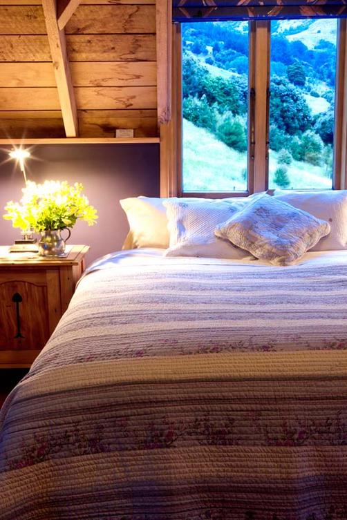 Kokopu Estate Bed & Breakfast - Akaroa - Bed