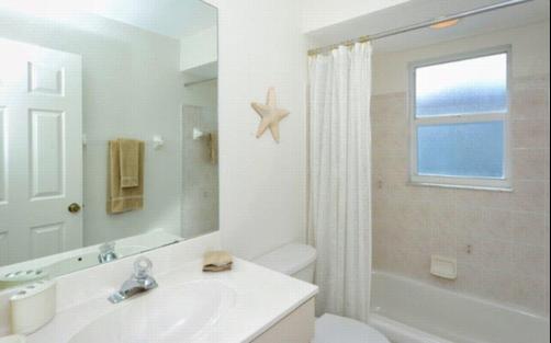 Place In The Sun Superior Deluxe Homes - Englewood - Bathroom