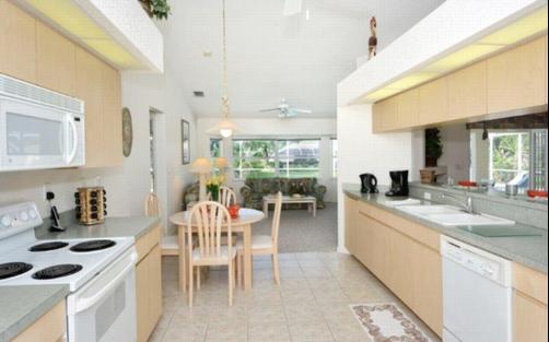 Place In The Sun Superior Deluxe Homes - Englewood - Kitchen