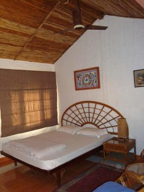 Safari Narayani Hotel - Ghailaghari - Bedroom