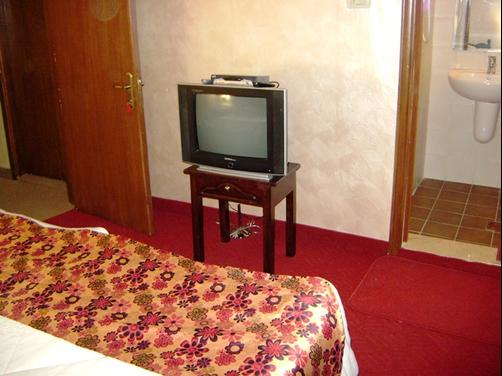 Riviera Hotel - Amman - Bedroom