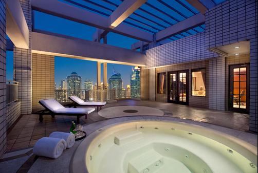 The Sultan Hotel - Jakarta - Bathroom