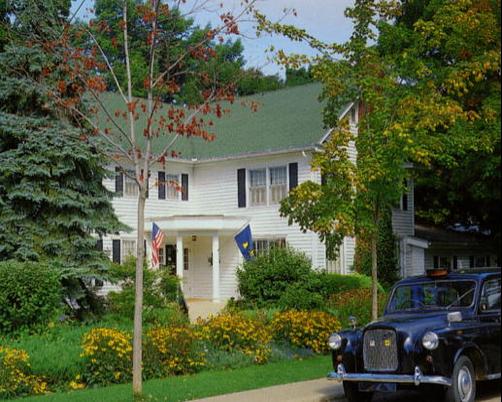 Wickwood Inn - Saugatuck