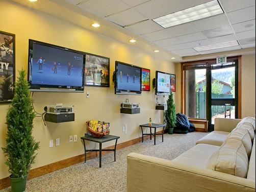 Juniper Springs Resort - Mammoth Lakes - Lobby