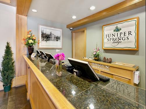 Juniper Springs Resort - Mammoth Lakes - Lobby