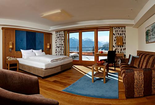 Schlosshotel Fiss - Fiss - Living room