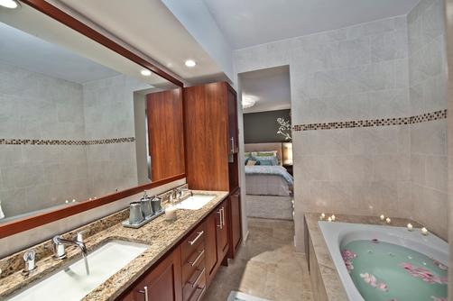 CIQALA Luxury Suites - San Juan - San Juan - Bathroom