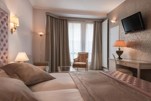 Princesse Caroline - Paris - King bedroom