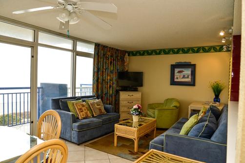 Atlantica Resort - Myrtle Beach - Living room