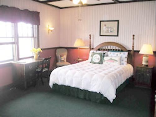 Hotel Nichols - South Haven - Bedroom
