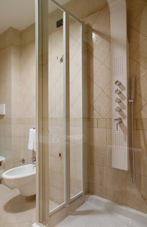 Hotel Continental - Reggio Calabria - Bathroom