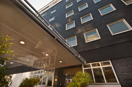 Tryp by Wyndham Berlin am Ku´Damm - Berlin - Building