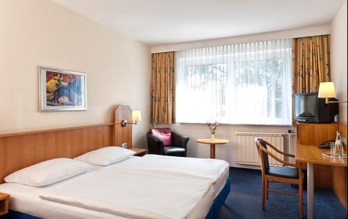 TRYP by Wyndham Berlin City East - Berlin - Bedroom