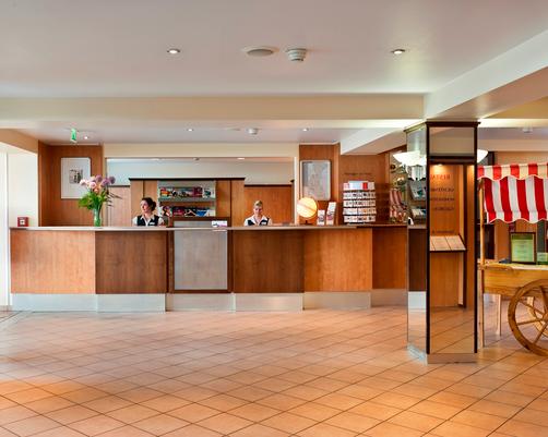 TRYP by Wyndham Berlin City East - Berlin - Lobby