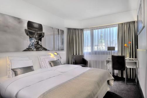 Wyndham Berlin Excelsior - Berlin - Bedroom