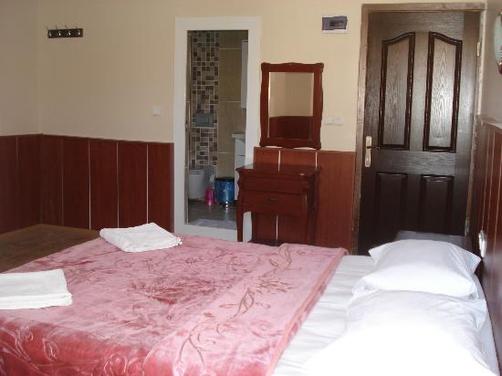 Sezgin Hotel & Guesthouse - Kusadasi - Bedroom