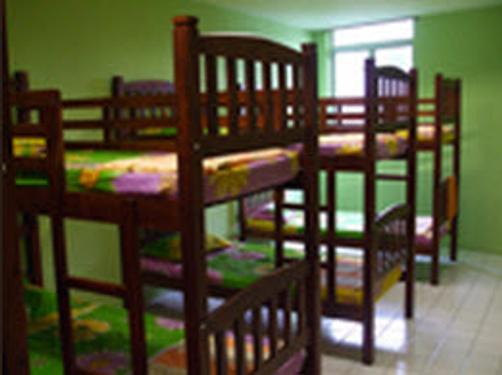 Nomad Borneo Bed & Breakfast - Kuching - Bed