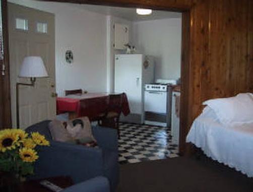 Bayview Motel - Ashland - Bedroom
