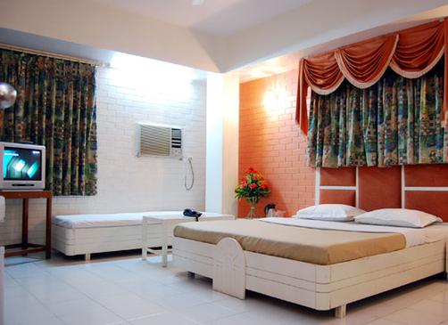Hotel Galaxy - Mumbai - Bedroom