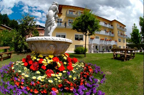Hotel Daniela - Levico Terme - Patio