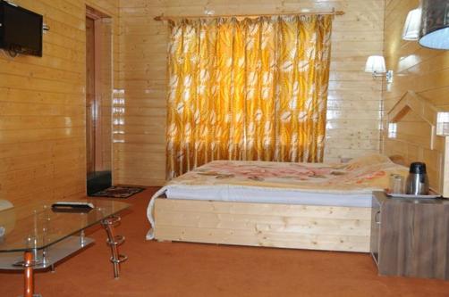 Swiss Hotel Kashmir - Srinagar - Bedroom