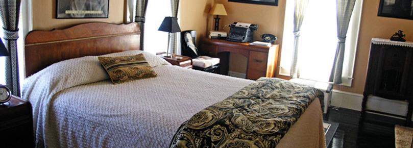 Alexander House Booklovers B & B - Princess Anne - Bedroom