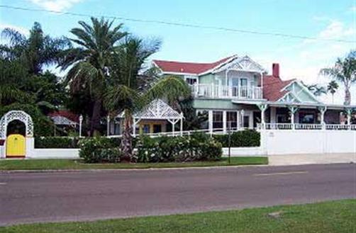 Sea Breeze Manor - Gulfport - Building