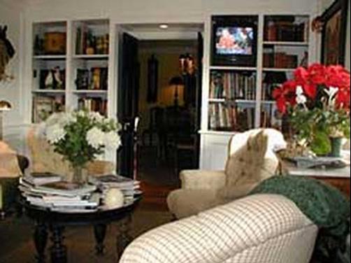 Porches Bed and Breakfast - New Hope - Living room