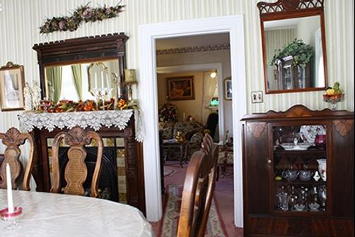 Angel Of The Morning Bed and Breakfast - Jim Thorpe - Living room