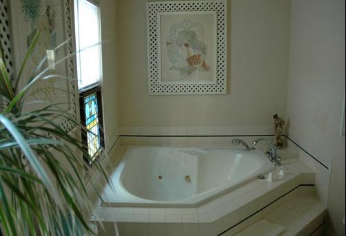 Black Squirrel Inn - Wooster - Bathroom