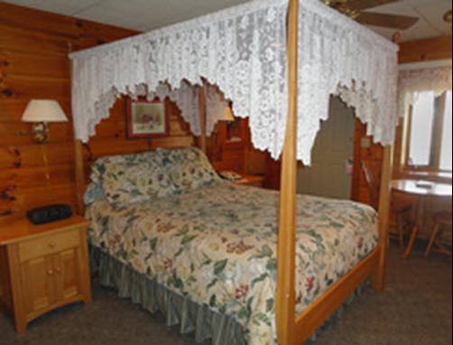 Fields of Home - Millersburg - Bed