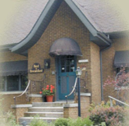 South Cliff Inn - Saint Joseph - Building