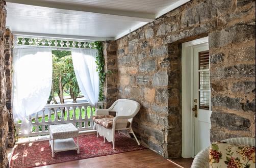 Cedar Crest Inn - Asheville - Living room