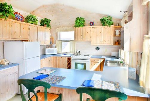 Log Cabin An Island Inn - Bailey Island - Kitchen