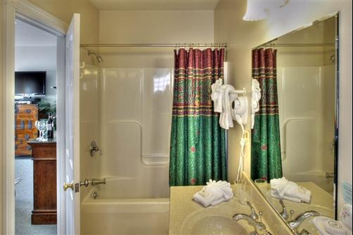 Blue Heron Seaside Inn - Boothbay Harbor - Bathroom