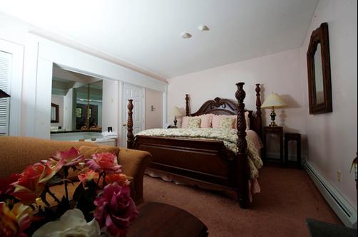 The Villa - Westerly - Bedroom